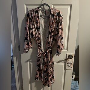 Torrid Pink Floral Kimono Robe